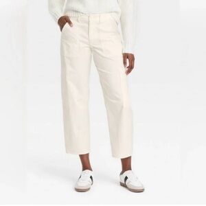 Cropped Cream Barrel Pants